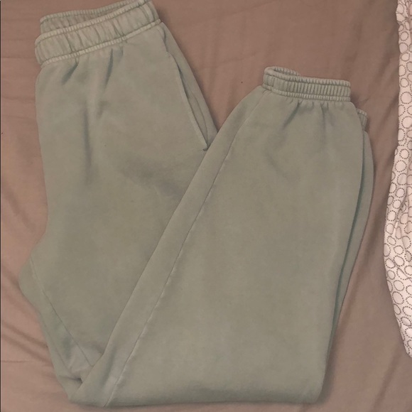 Aritzia Pants - Aritzia TNA cozyaf mega sweatpant